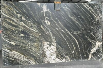 Granito Black Explosion