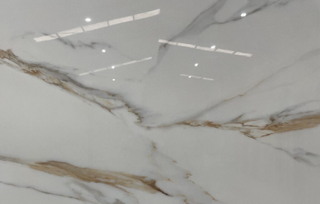 Masterslab Louis Gold