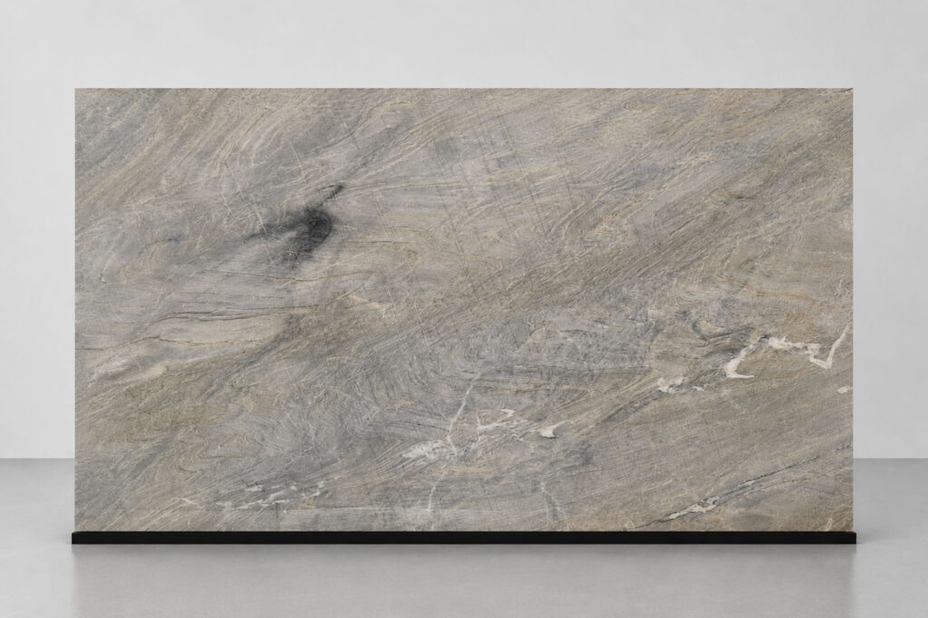 LUMIERE GREY STUDIO